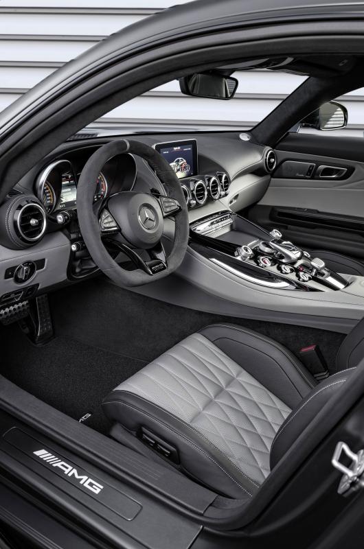  - Détroit 2017 : la Mercedes-AMG GT revisitée 1