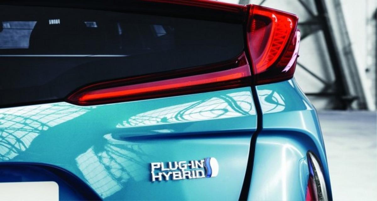 Toyota : poussée de l'hybride rechargeable