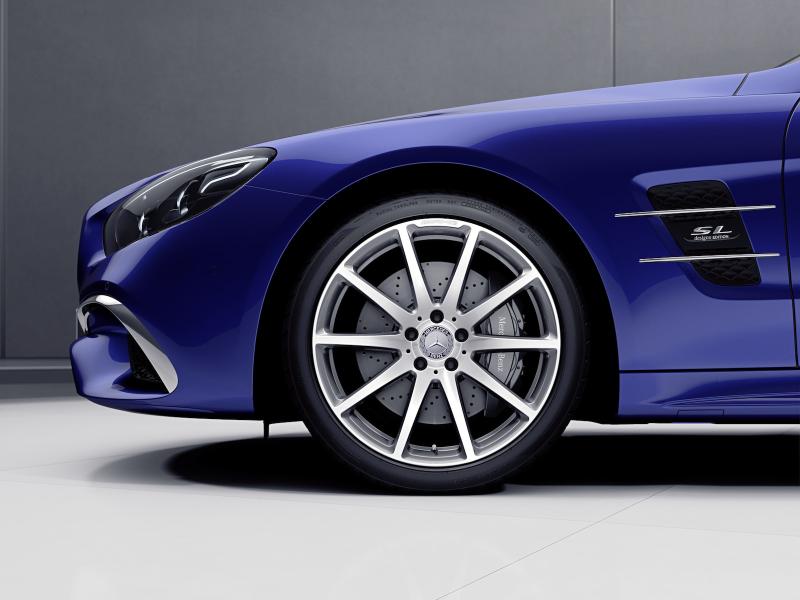  - Mercedes SL designo Edition et SLC RedArt Edition 2