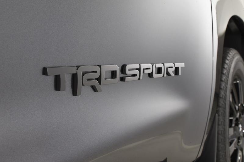  - Chicago 2017 : Toyota Rav4 Adventure, Sequoia et Tundra TRD Sport 2