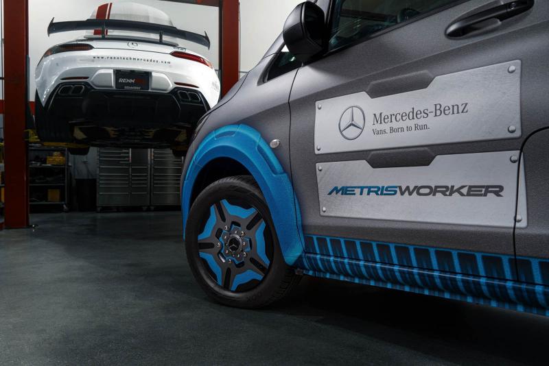  - Chicago 2017 : Mercedes Metris MasterSolutions Toolbox Van 1