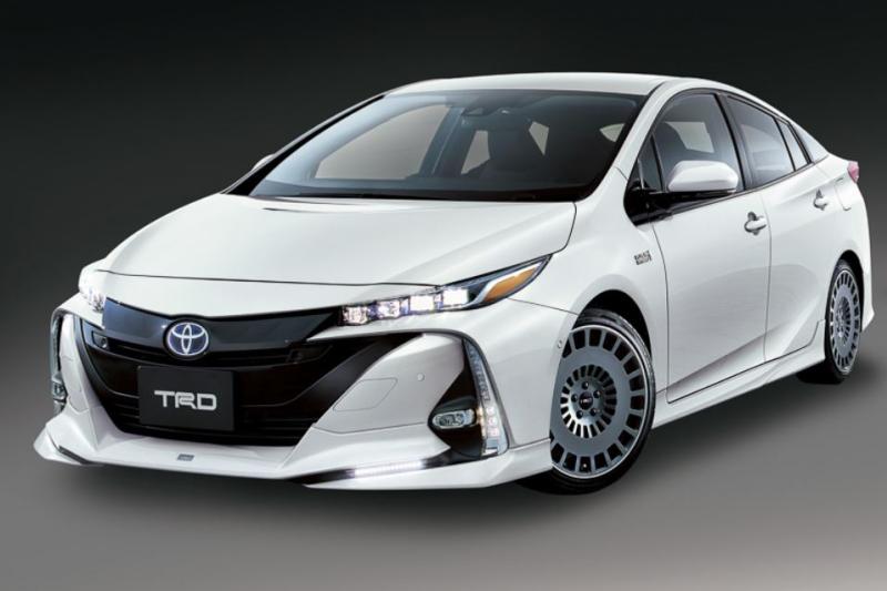  - Toyota Prius PHV : TRD et Modellista dans la tradition 1