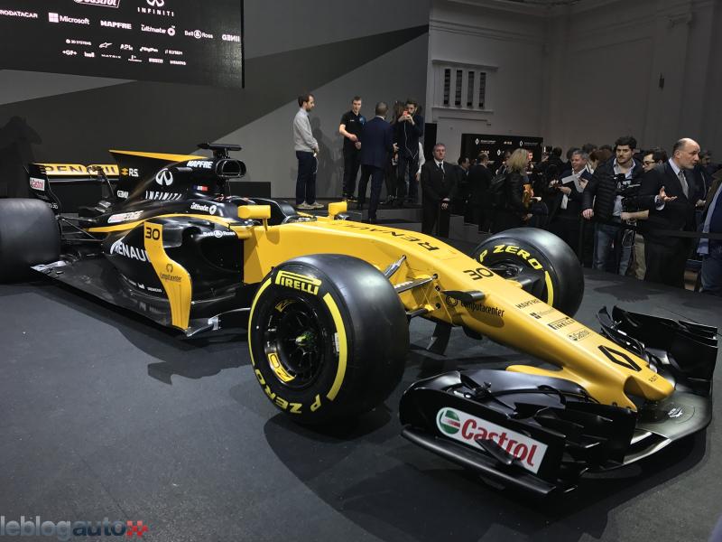  - F1 2017 live : Renault dévoile la R.S.17 1