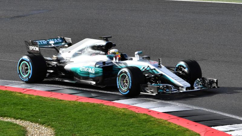  - F1 2017 : Mercedes présente la W08 EQ Power+ 1