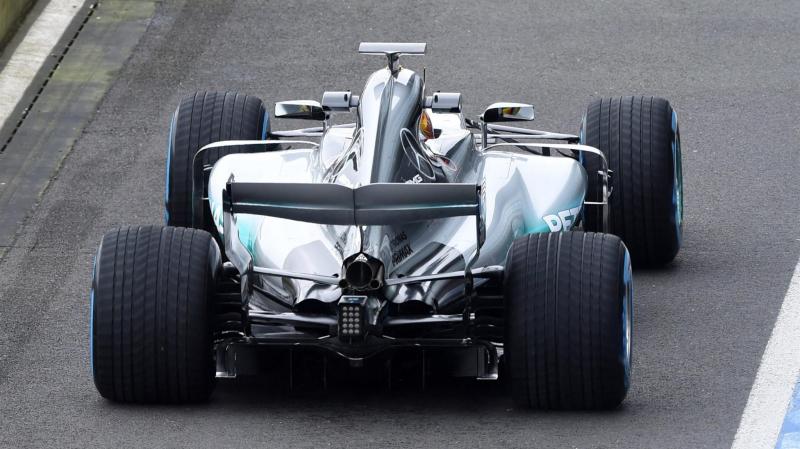  - F1 2017 : Mercedes présente la W08 EQ Power+ 1