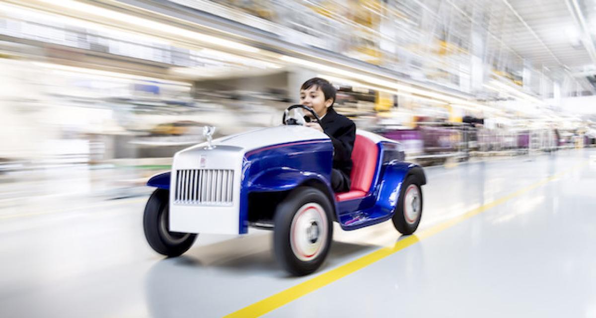 Rolls Royce dévoile son premier modèle électrique