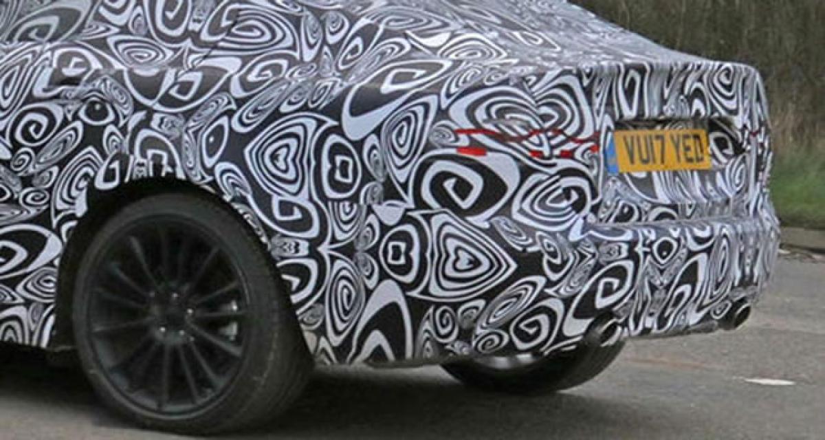 Spyshots : Jaguar XE-L