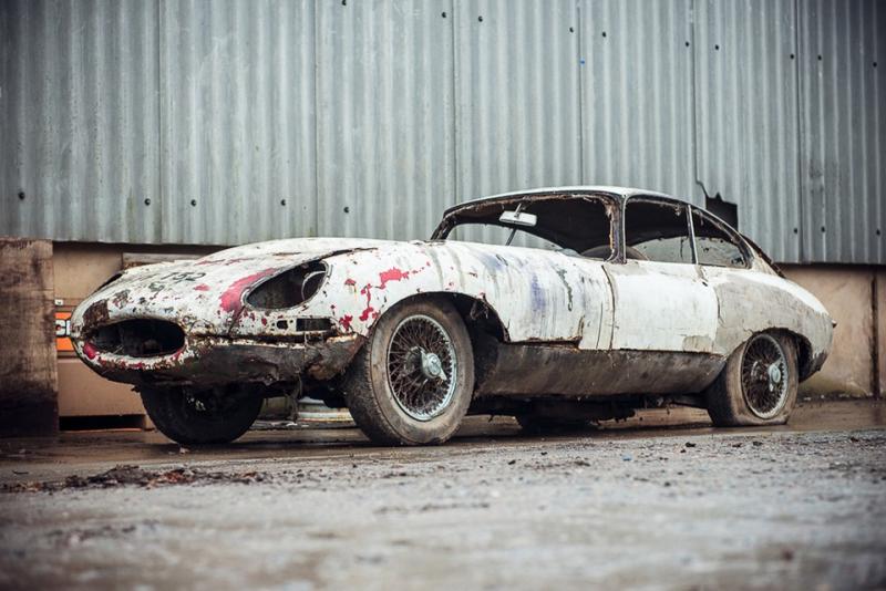 Une Jaguar E "barn find" pour 44 000 € ! 1