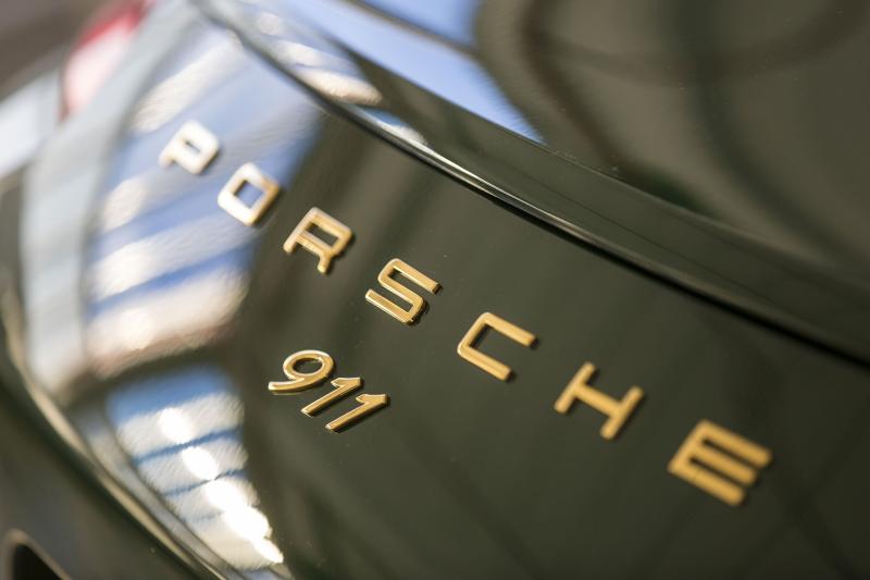  - Un million de Porsche 911 1