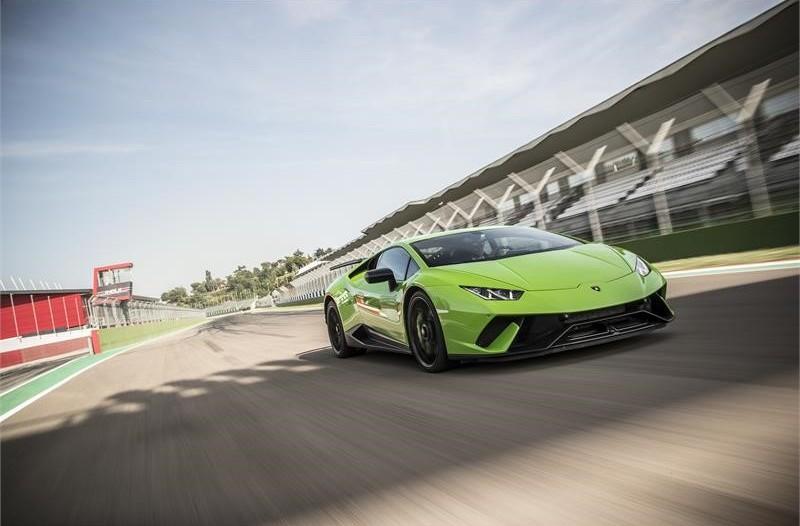  - Lamborghini : les V10 et V12 encore plus chantants 1