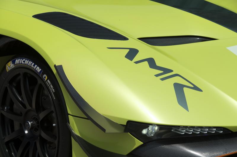  - L' Aston Martin Vulcan se radicalise avec le pack AMR Pro 1