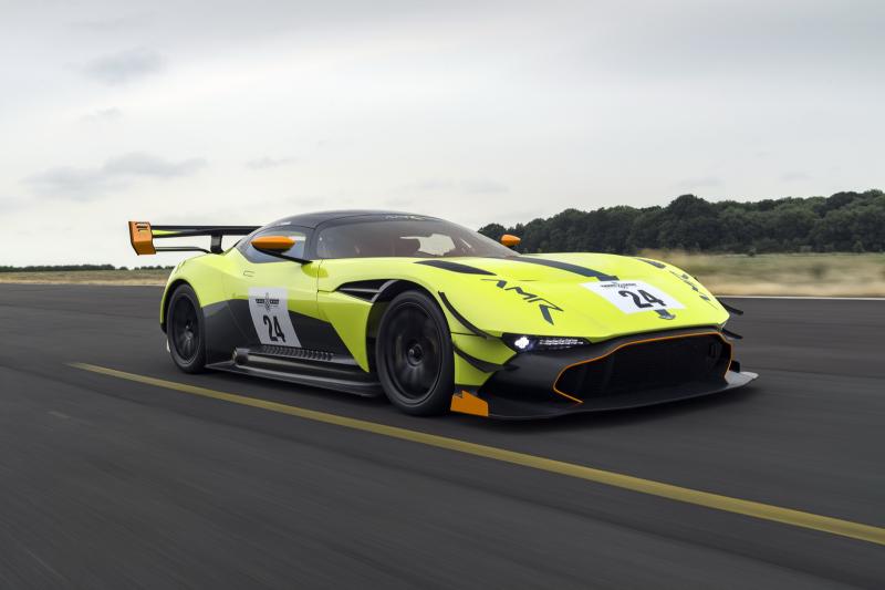  - L' Aston Martin Vulcan se radicalise avec le pack AMR Pro 1
