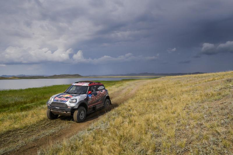  - Silk Way Rally 2017 : Peugeot perd une première étape mais maîtrise son sujet 2
