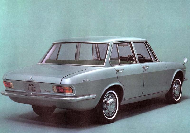  - Un été au Japon — Mazda Luce (1966-1972) 1