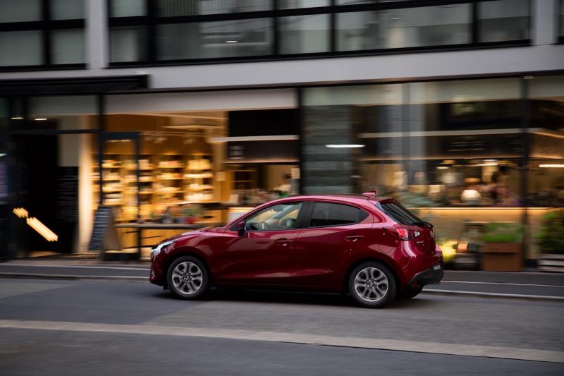 - Mazda 2 Exclusive Edition 1