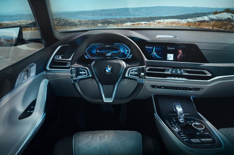  - Francfort 2017 : le concept BMW X7 iPerformance en fuite 1