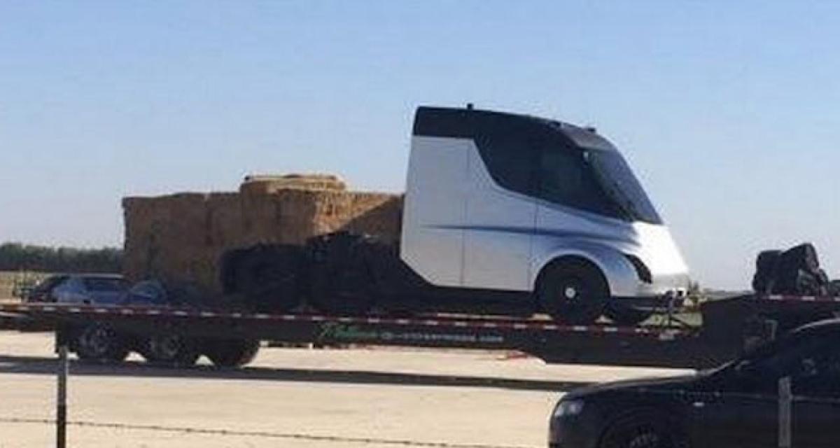 Le camion Tesla en avance
