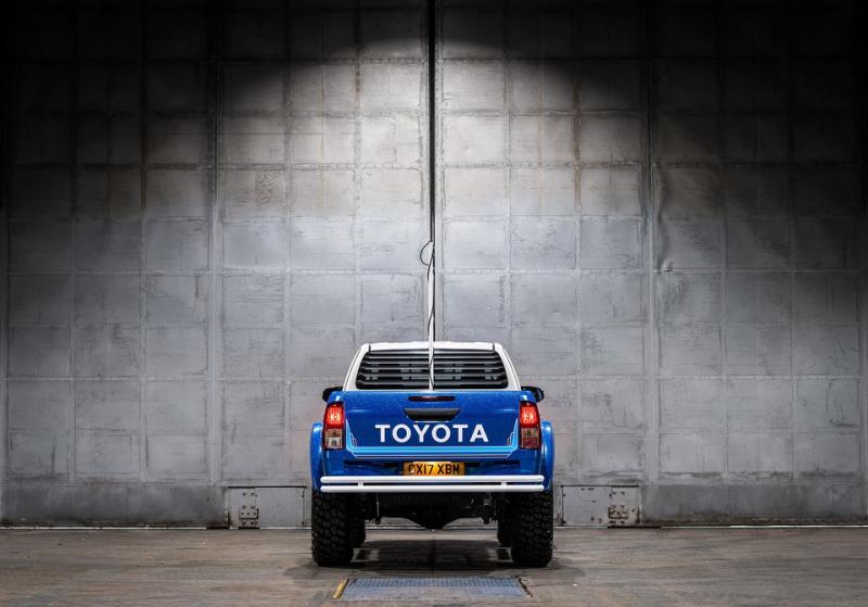  - Toyota Hilux Bruiser, un Tamiya à l'échelle 1 1