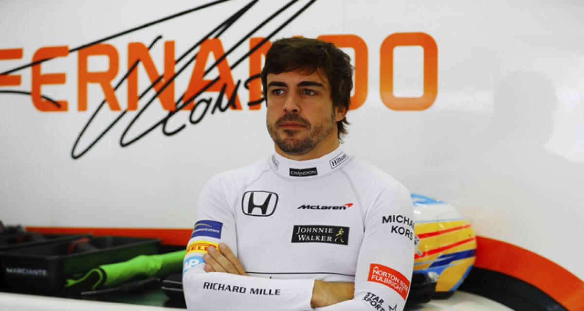 Alonso en visite chez Toyota à Cologne