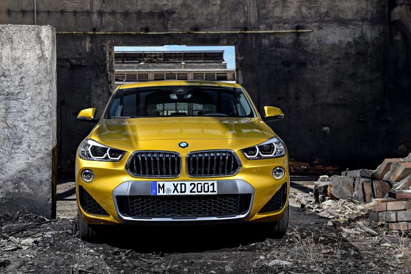  - BMW X2, Evoque prends garde 1