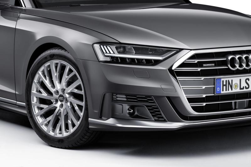 - Plus de dynamisme pour l'Audi A8 1
