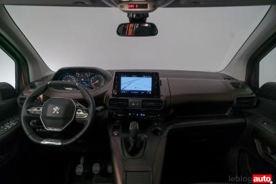 Essai Mitsubishi Outlander PHEV : vers une conduite apaisée en ville 1