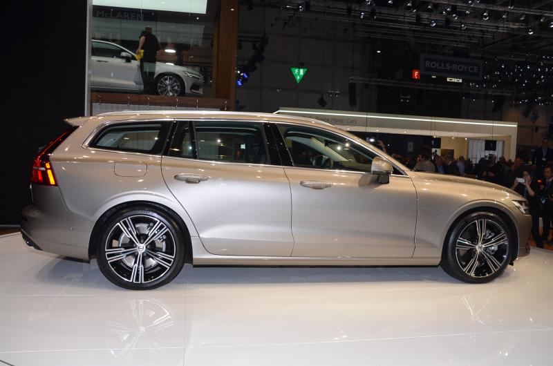  - Genève 2018 Live : Volvo V60 1