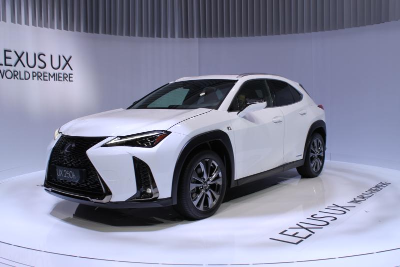  - Genève 2018 Live : Lexus UX 1