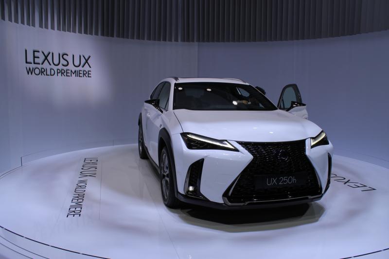  - Genève 2018 Live : Lexus UX 1