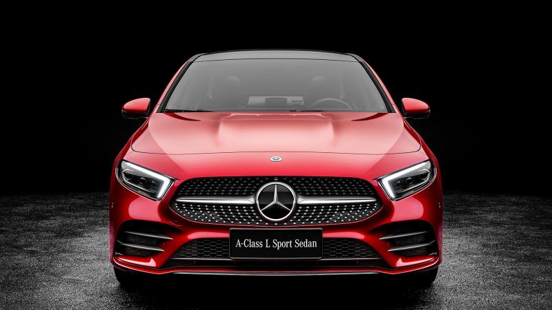  - Pékin 2018 : Mercedes Classe-A 4 portes 1