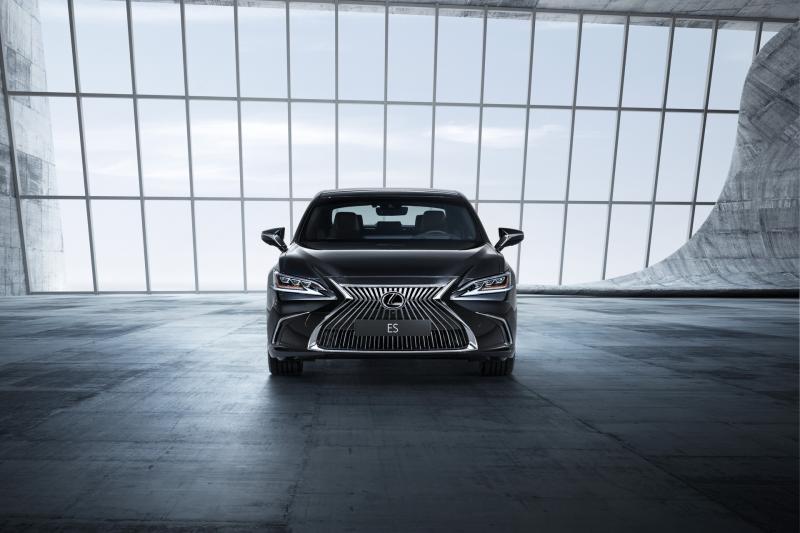  - Pékin 2018 : Lexus ES 1
