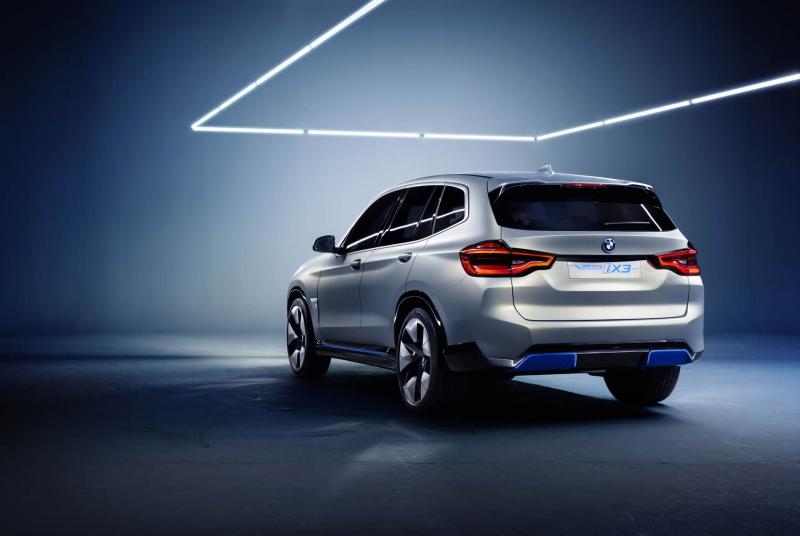  - Pékin 2018 : BMW iX3 Concept 1