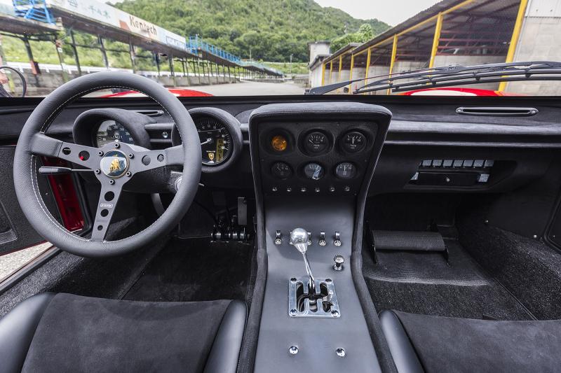 L'unique Lamborghini Miura SVR restaurée 1