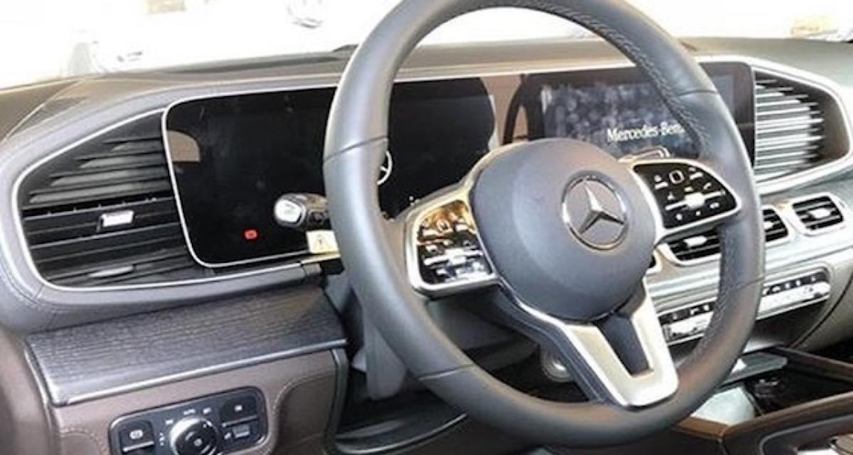 Spyshots : l’intérieur du Mercedes GLE sans camouflage