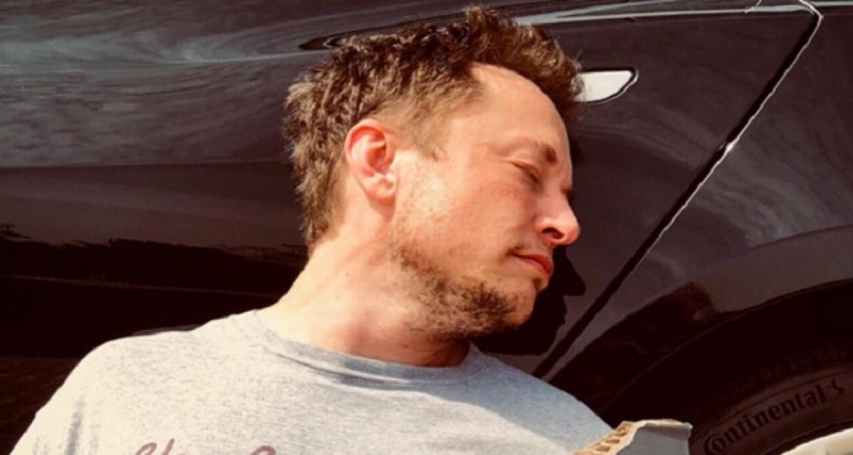 Elon Musk, un homme survolté et cramponné à son poste ?