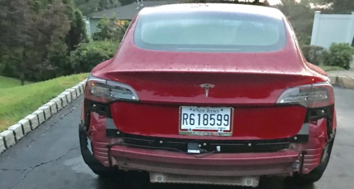 Souci de parechoc arrière pour la Tesla Model 3 ?