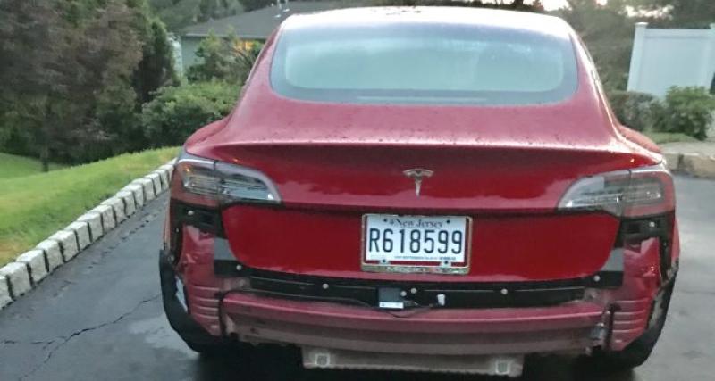  - Souci de parechoc arrière pour la Tesla Model 3 ?