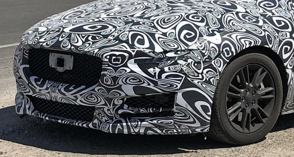 Spyshots Jaguar XE