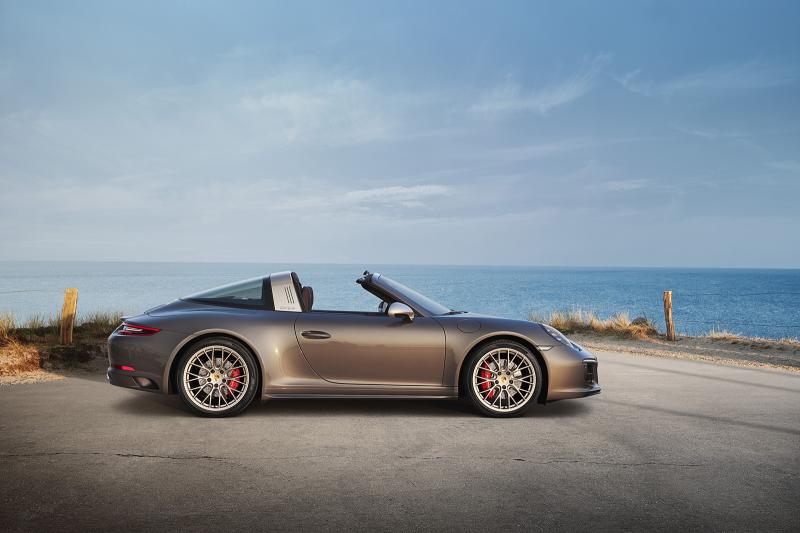 - Porsche 911 Targa GTS Exclusive Manufaktur Edition 1