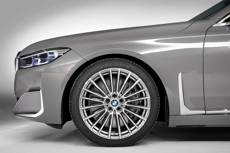  - La BMW Série 7 s'aligne sur le X7 1