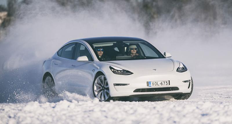  - Tesla Winter Experience : travers électriques