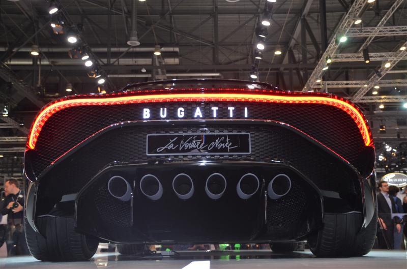  - Genève 2019 Live: La voiture noire par Bugatti 1