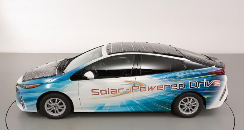  - Toyota, NEDO, Sharp : essais de VE avec panneaux solaires HE
