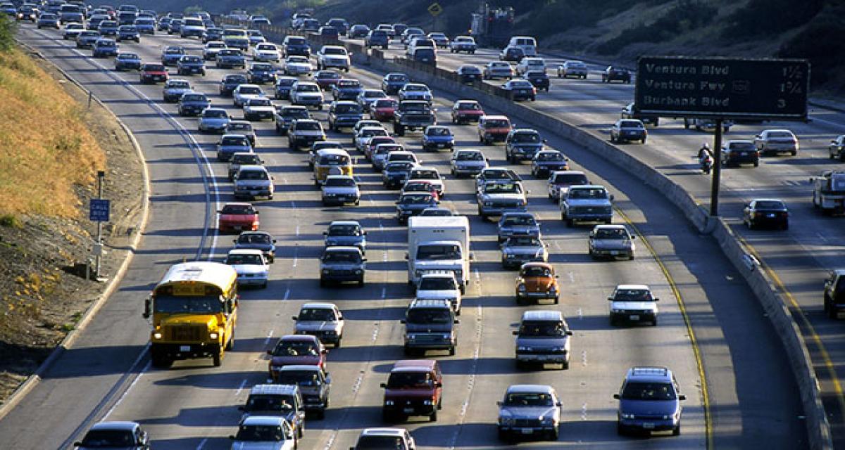 Normes CO2: quatre constructeurs automobiles contournent Trump et s'accordent avec la Californie