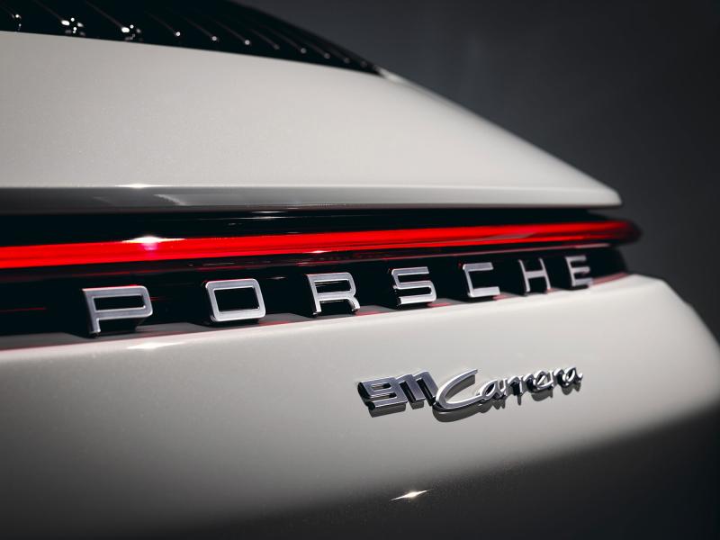 Porsche 911 Carrera, version essentielle 1