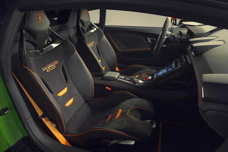 - Des Aventador et Huracan spéciales chez Lamborghini 2
