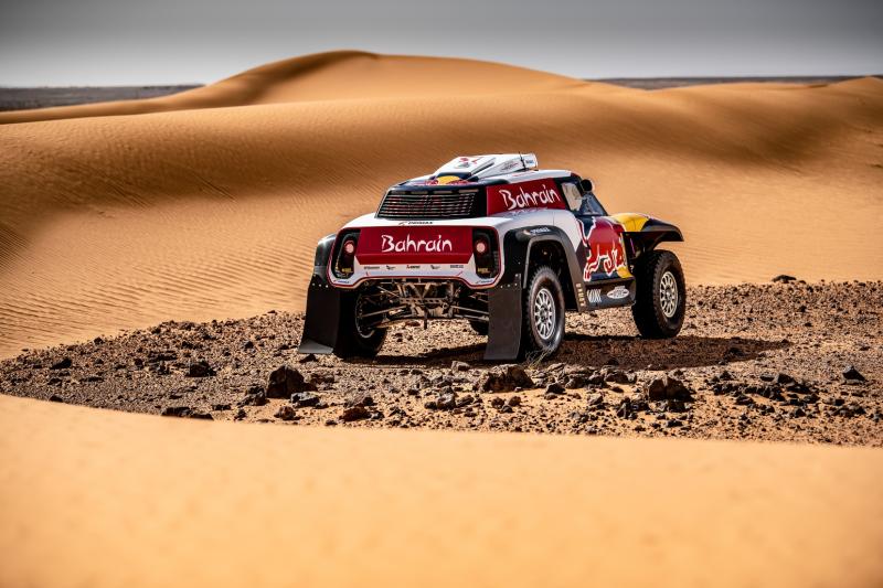 Dakar 2020 : Sainz et Peterhansel et une nouvelle MINI JCW Buggy 1