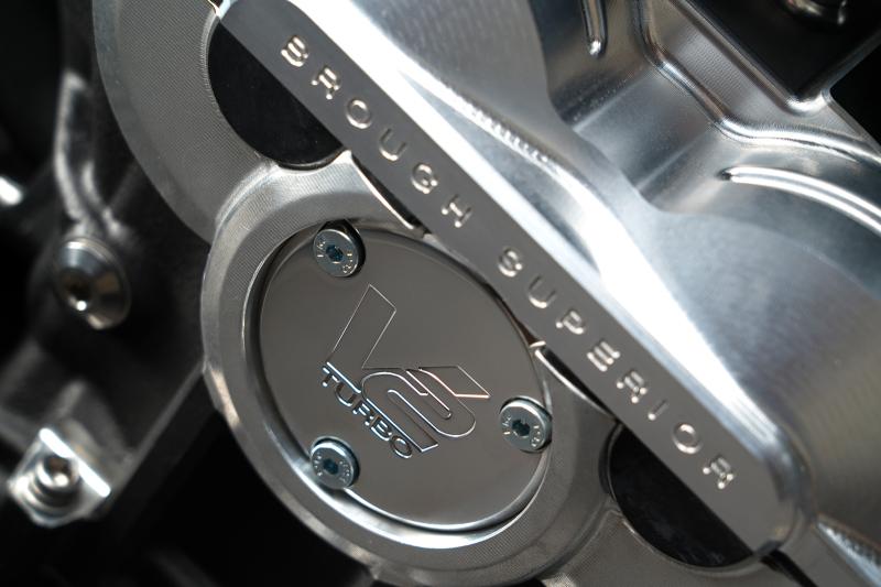  - Aston Martin présente sa première moto, l'AMB 001 1