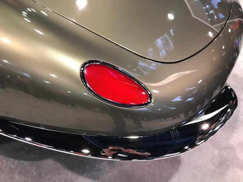  - SEMA 2019 : Chip Foose ose toucher une Jaguar Type E 1