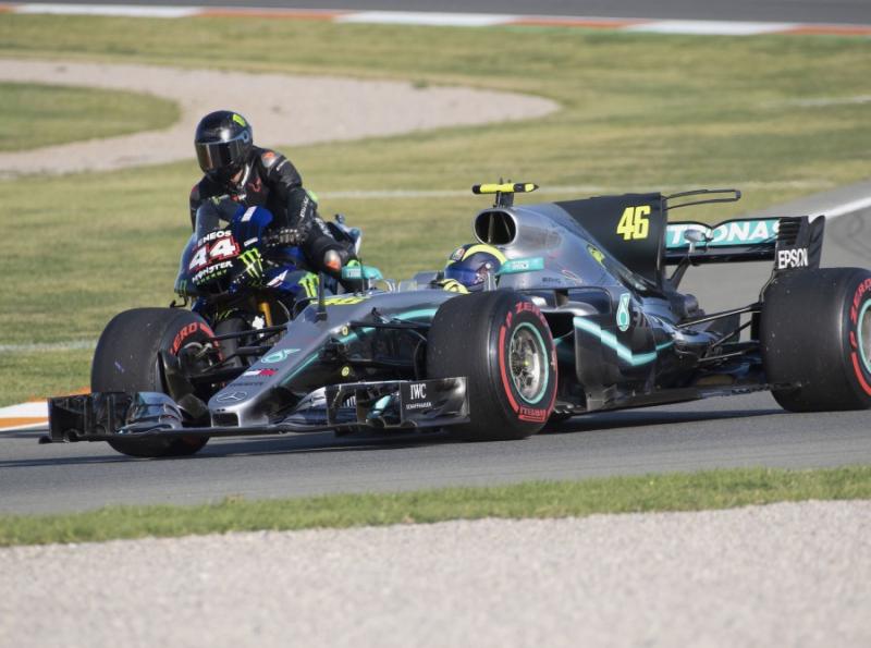  - Hamilton et Rossi ont échangé leurs montures 1